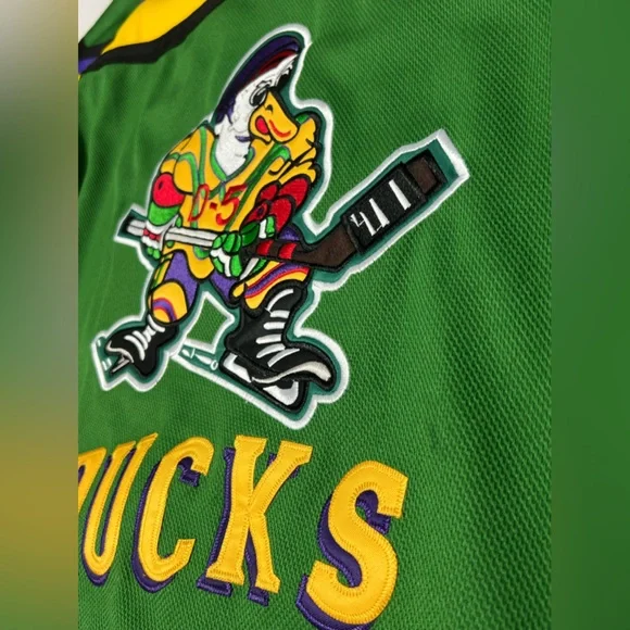 Authentic Charlie Conway Mighty Ducks Hockey Jersey XL Embroidered Fight Strap - Picture 3 of 10